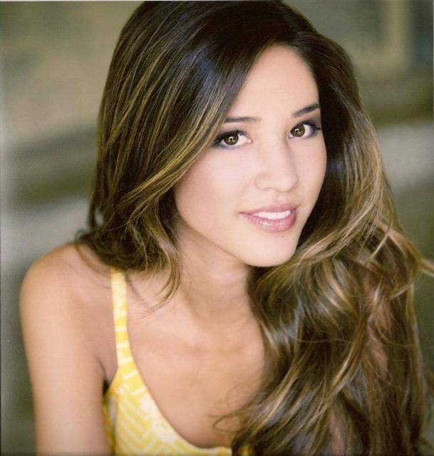 Kelsey chow sexy