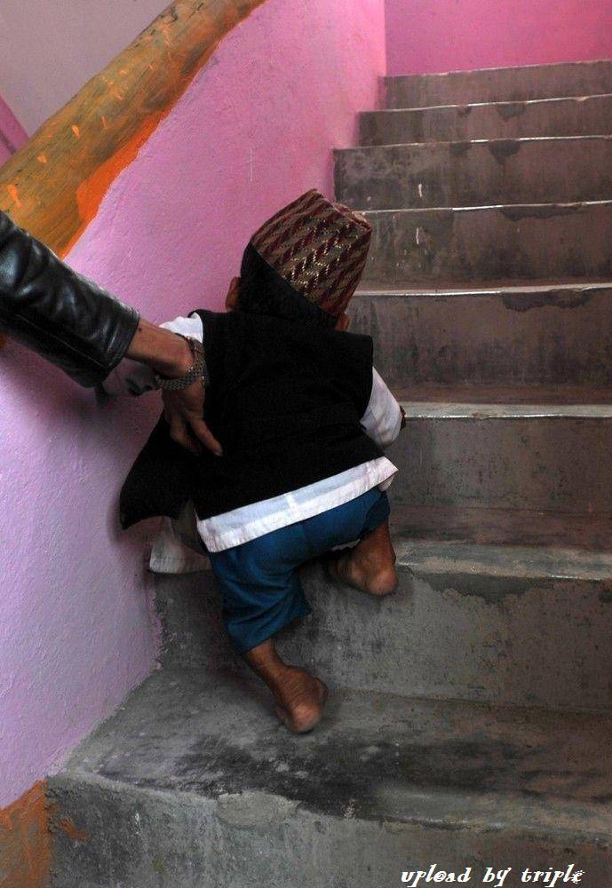 單頭身 超矮人 [18P]