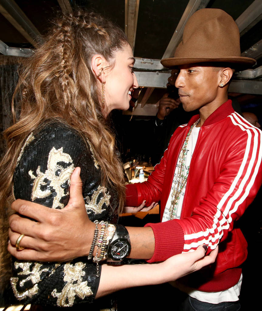 Grammys 2014: Pharrell's hat, Bey's hair and more memes