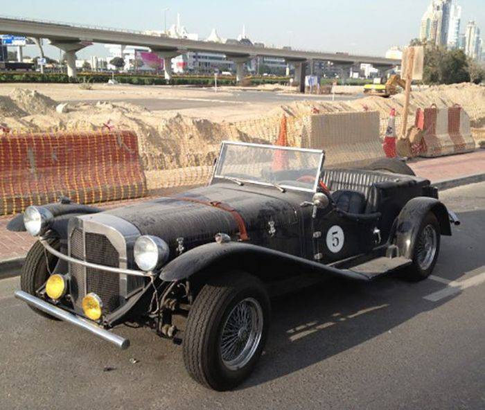 Opuszczone samochody Dubaju 34