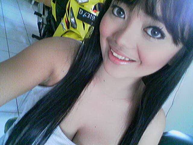 Image Hosted by UploadHouse.com