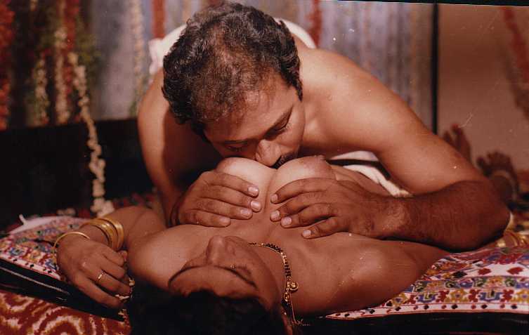 Hindi nude movie 🌈 Aali Lahar Kela Kahar: Lovemaking Scenes 